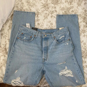 501 Levi’s Ripped Jeans
